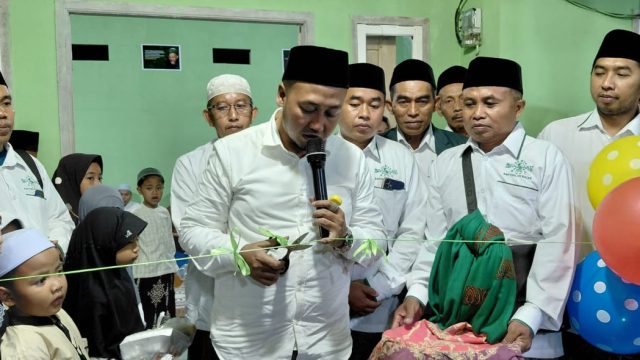 Ketua PCNU Kraksaan Resmikan Kantor Ranting NU Racek Tiris